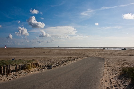 Im Hintergrund kann man die Fähre von Sylt sehen...